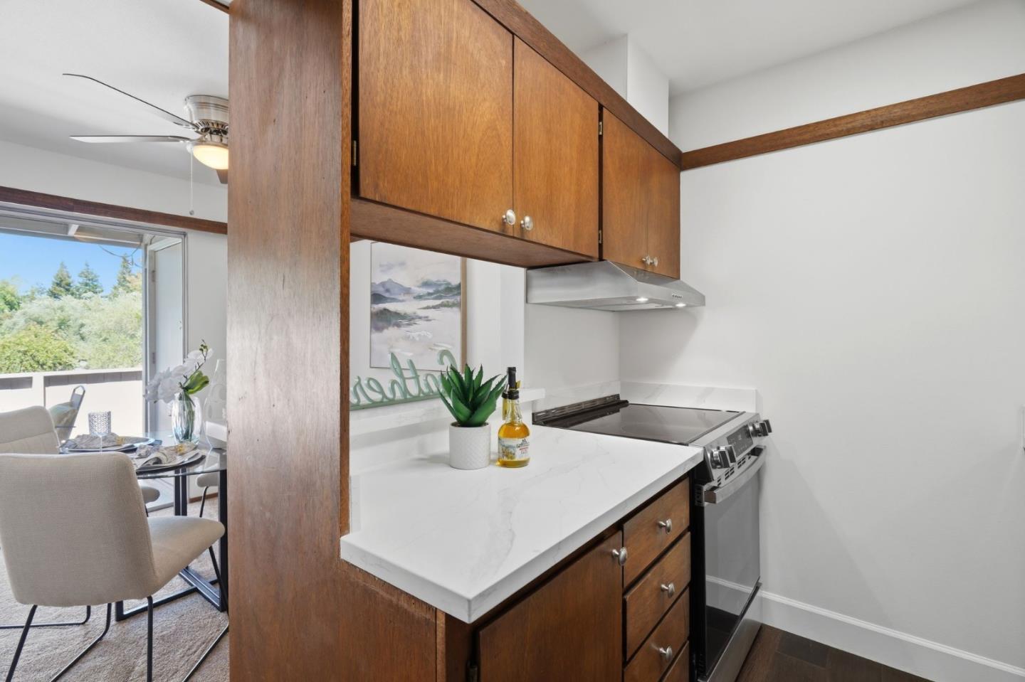 500 West Middlefield Road, Unit 41 Mountain View, CA 94043 - Photo 7 of 34 Gallery Image 7