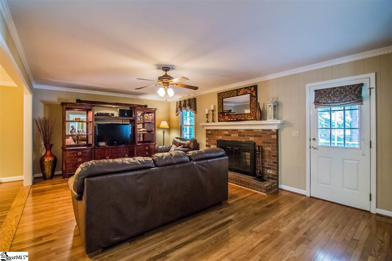 111 Creekside Road Greer, SC 29650 - Photo 15 of 36 Gallery Image 15