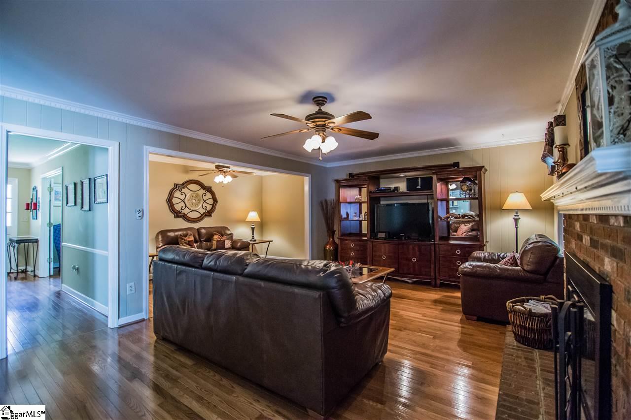 111 Creekside Road Greer, SC 29650 - Photo 16 of 36 Gallery Image 16