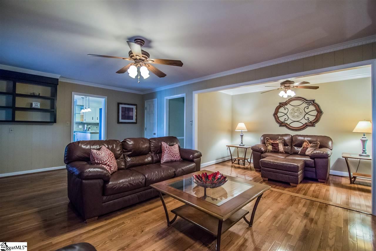 111 Creekside Road Greer, SC 29650 - Photo 17 of 36 Gallery Image 17