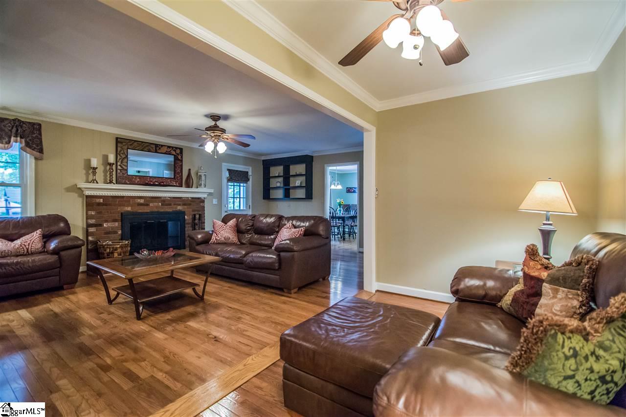 111 Creekside Road Greer, SC 29650 - Photo 18 of 36 Gallery Image 18