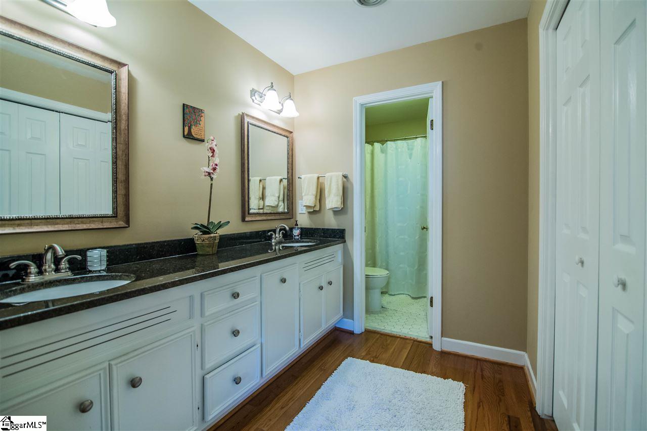 111 Creekside Road Greer, SC 29650 - Photo 29 of 36 Gallery Image 29
