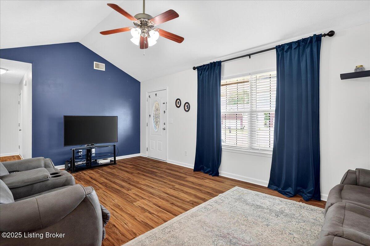 219 Madison Rae Boulevard Shepherdsville, KY 40165 - Photo 2 of 19 Family Room with Vaulted Ceilings