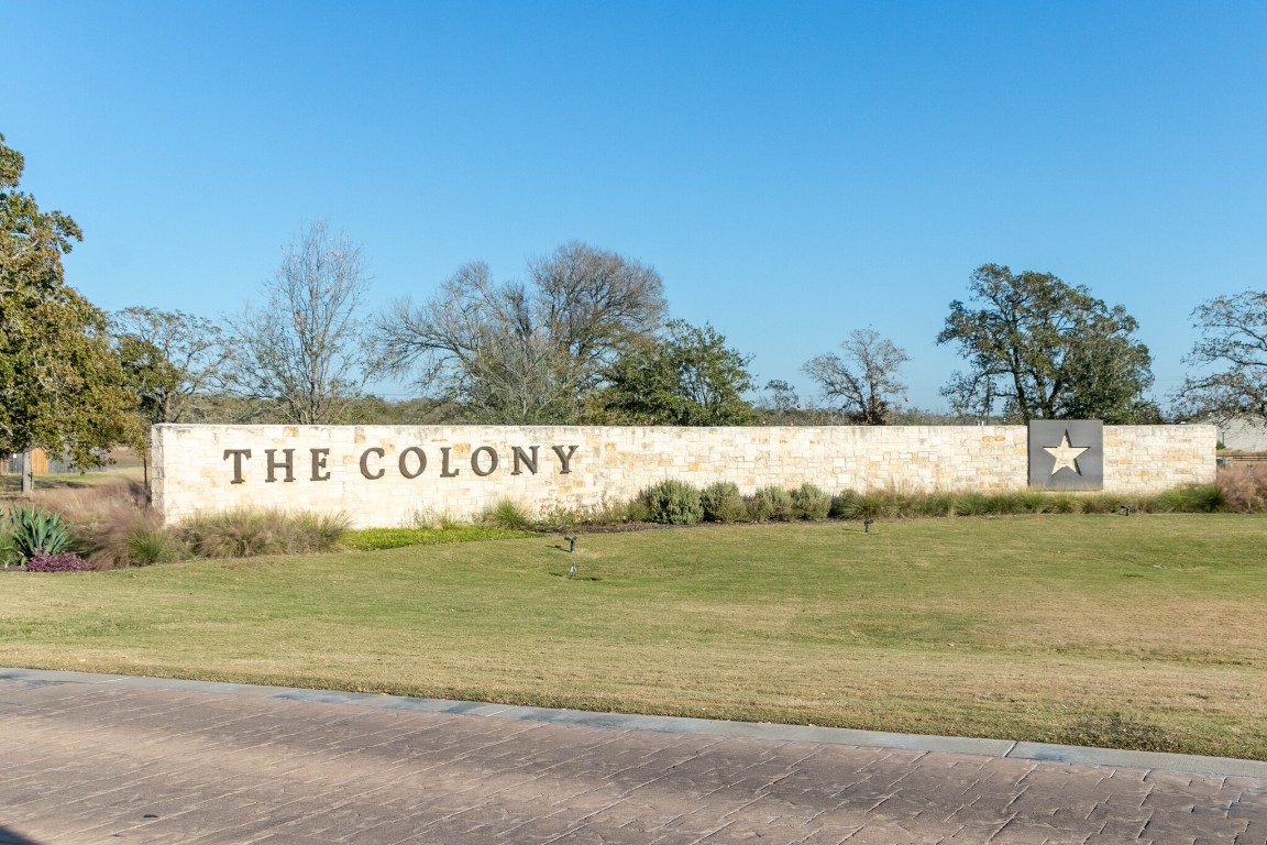 298 Maddy Way Bastrop, TX 78602 - Photo 4 of 18