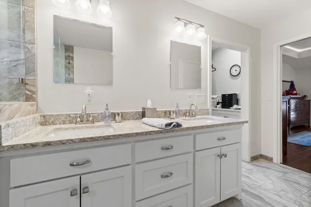 $880,000 | 1436 Indian Hill Boulevard, Livingston, TX 77351