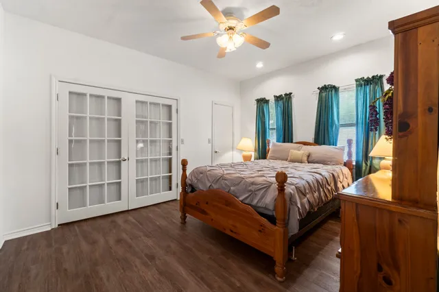 $880,000 | 1436 Indian Hill Boulevard, Livingston, TX 77351