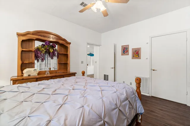 $880,000 | 1436 Indian Hill Boulevard, Livingston, TX 77351