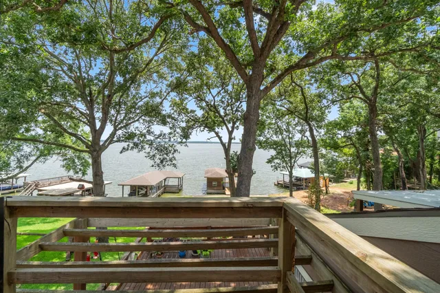 $880,000 | 1436 Indian Hill Boulevard, Livingston, TX 77351