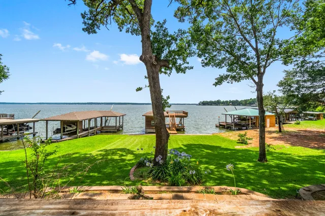 $880,000 | 1436 Indian Hill Boulevard, Livingston, TX 77351