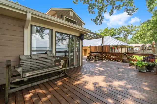 $880,000 | 1436 Indian Hill Boulevard, Livingston, TX 77351