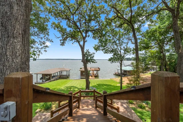 $880,000 | 1436 Indian Hill Boulevard, Livingston, TX 77351