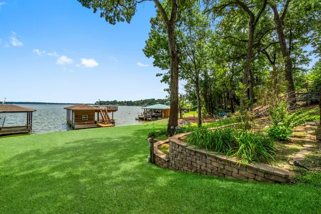 $880,000 | 1436 Indian Hill Boulevard, Livingston, TX 77351