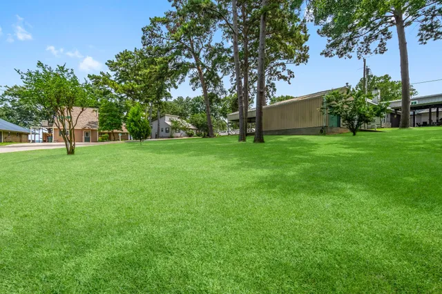 $880,000 | 1436 Indian Hill Boulevard, Livingston, TX 77351