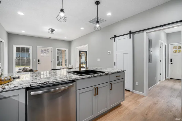 $229,900 | 102 South 7th Street, Pierceton, IN 46562