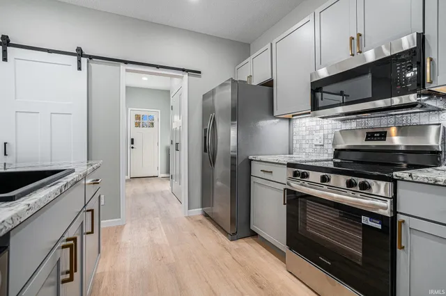 $229,900 | 102 South 7th Street, Pierceton, IN 46562