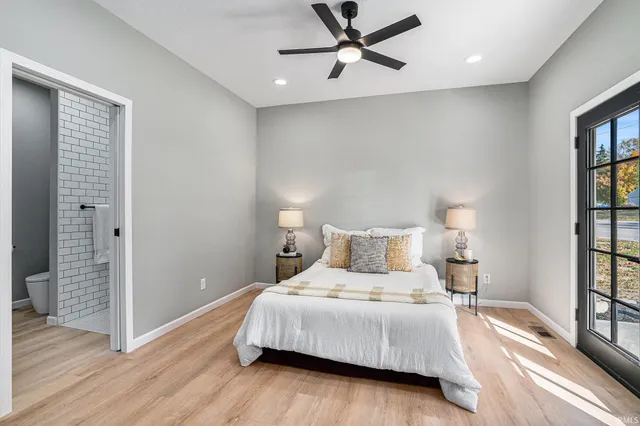 $229,900 | 102 South 7th Street, Pierceton, IN 46562