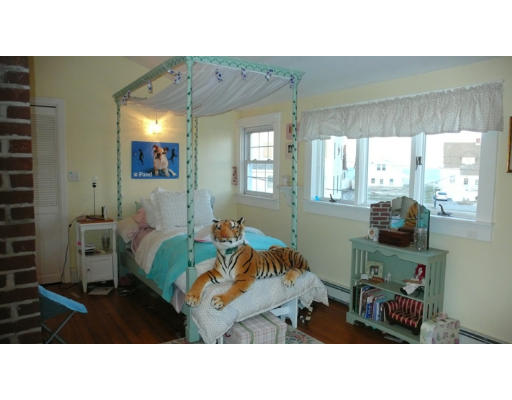 38 Surfside Road Scituate, MA 02066 - Photo 11 of 12 Gallery Image 11
