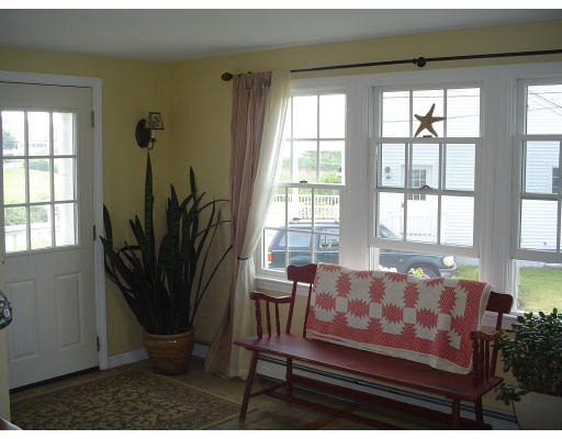 38 Surfside Road Scituate, MA 02066 - Photo 5 of 12 Gallery Image 5