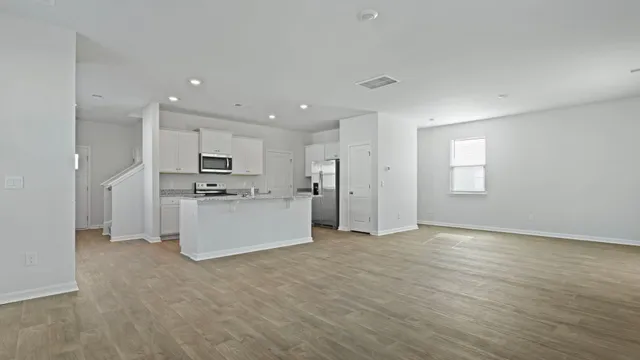 $309,900 | 1052 Mulligan Drive, Manning, SC 29102