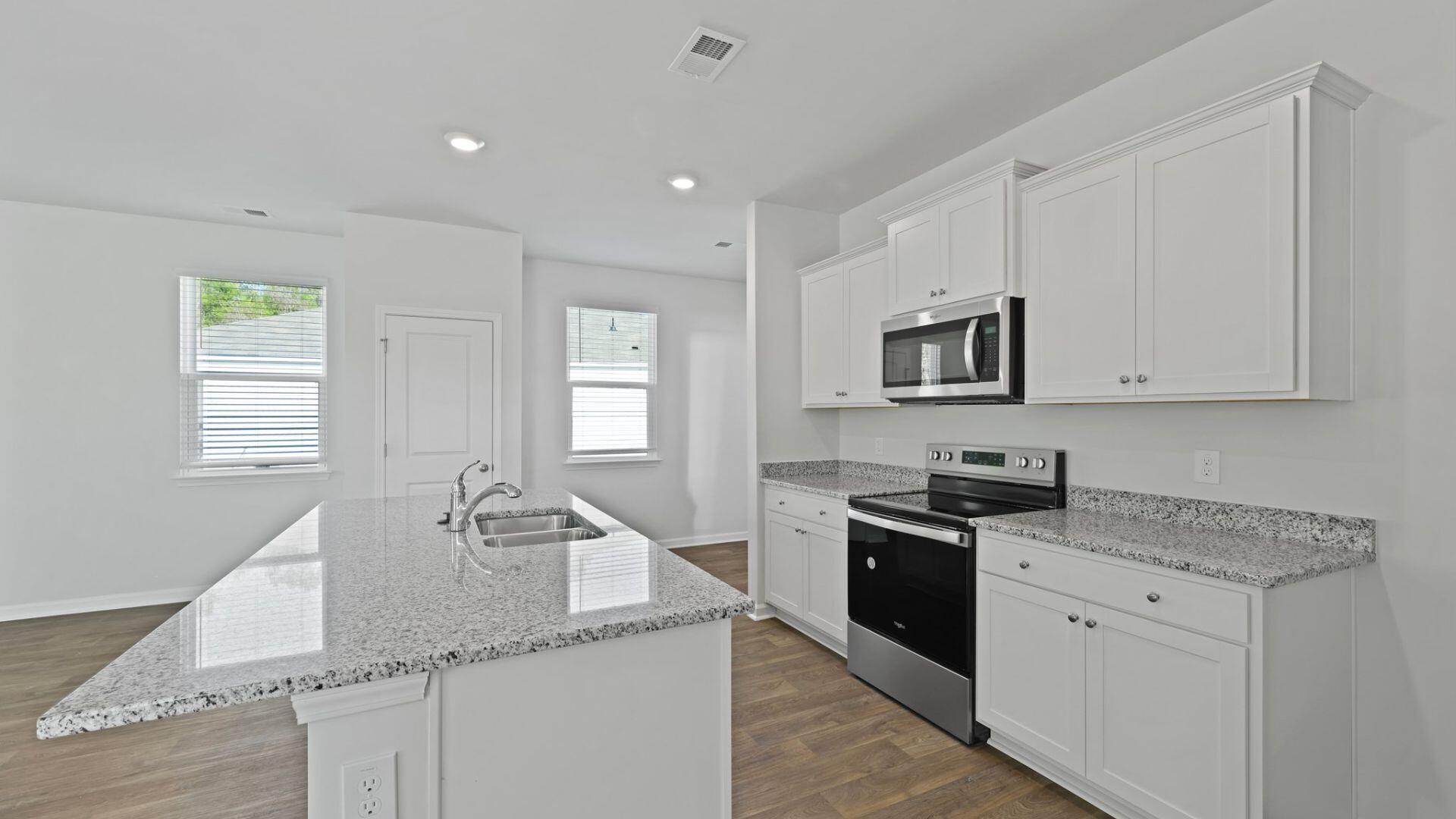 1052 Mulligan Drive Manning, SC 29102 - Photo 3 of 28 20-web-or-mls-550A0607