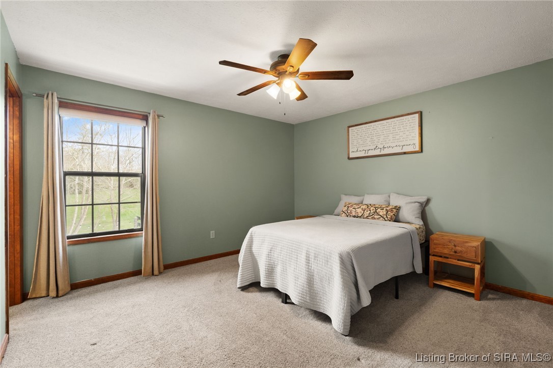 5510 Briarhill Drive Floyds Knobs, IN 47119 - Photo 16 of 88 Main bedroom