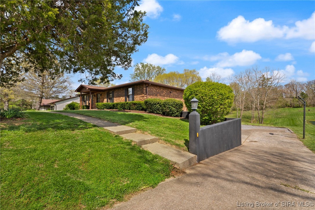 5510 Briarhill Drive Floyds Knobs, IN 47119 - Photo 26 of 88