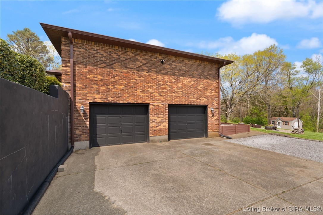 5510 Briarhill Drive Floyds Knobs, IN 47119 - Photo 27 of 88