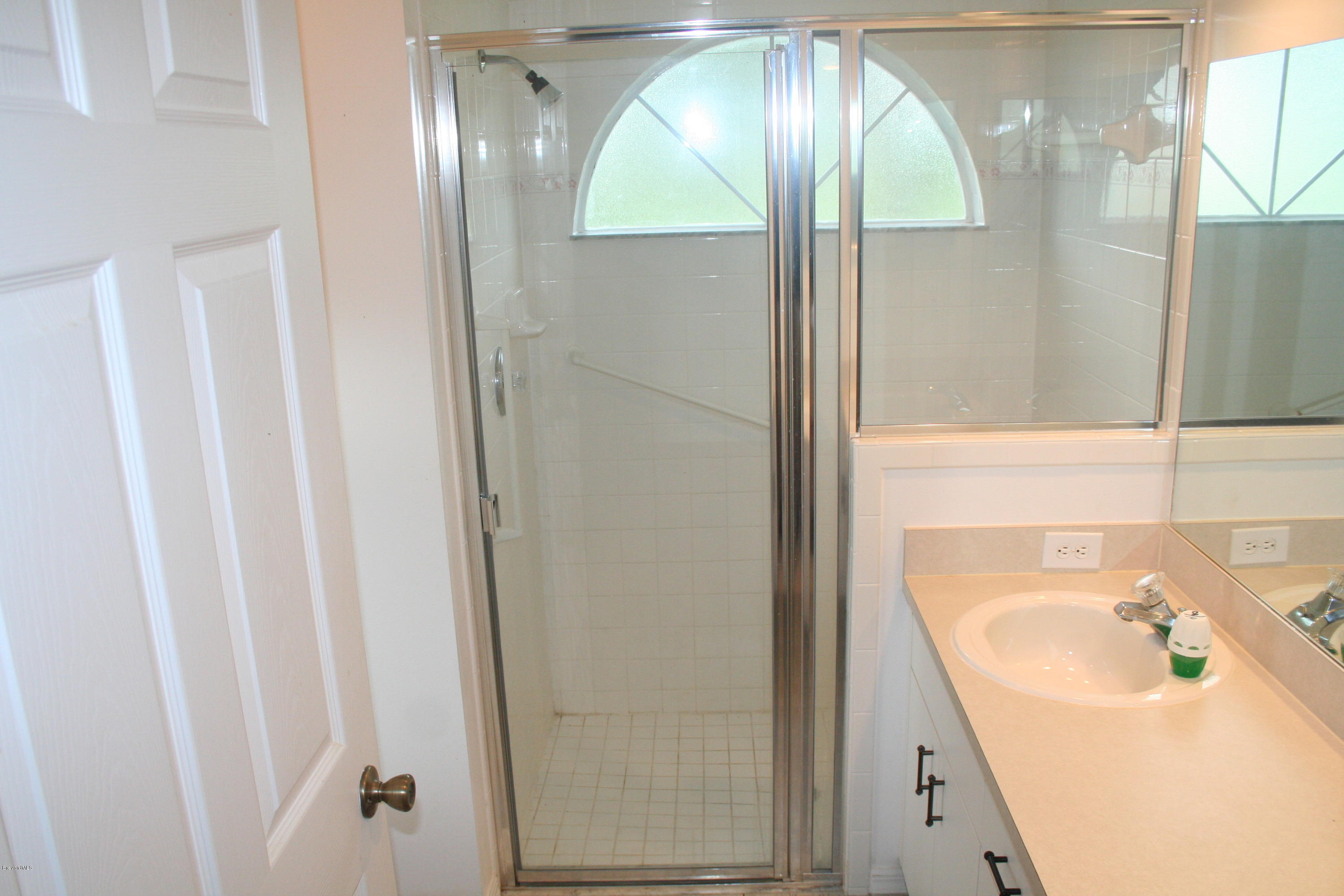 1350 Weiman Road Southeast Palm Bay, FL 32909 - Photo 6 of 12 Master Bath