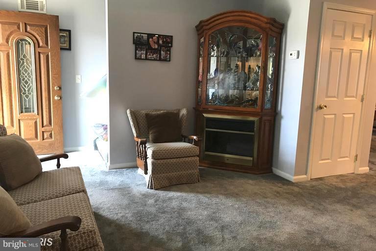 3924 Glenhurst Road Baltimore, MD 21222 - Photo 6 of 20 Welcome to your retreat