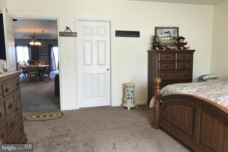 3924 Glenhurst Road Baltimore, MD 21222 - Photo 8 of 20 Main level Master suite