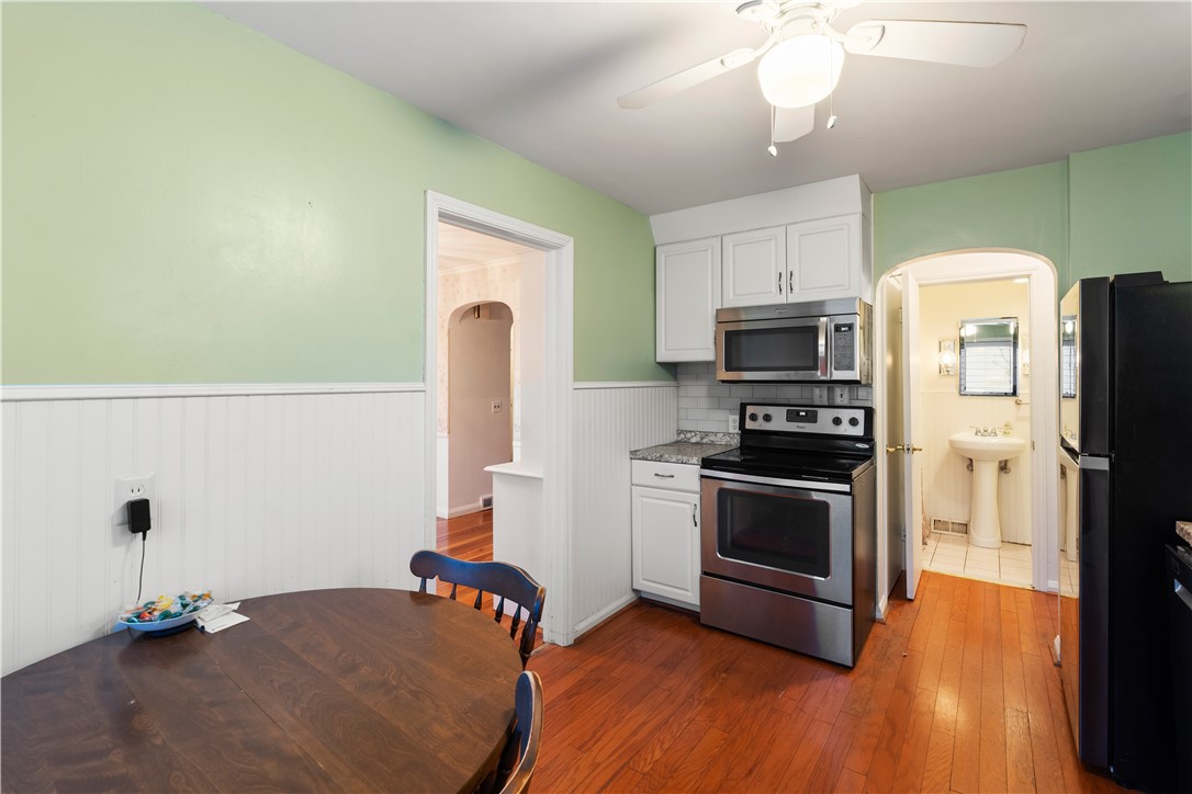 205 Daley Boulevard Irondequoit, NY 14617 - Photo 7 of 27 Eat in Kitchen