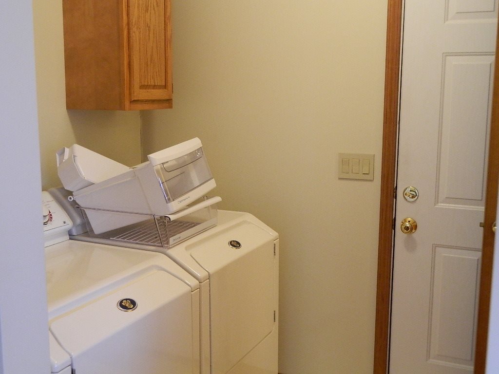 8043 South Rolland Road Blanchard, MI 49310 - Photo 10 of 23 1807562-9.JPG