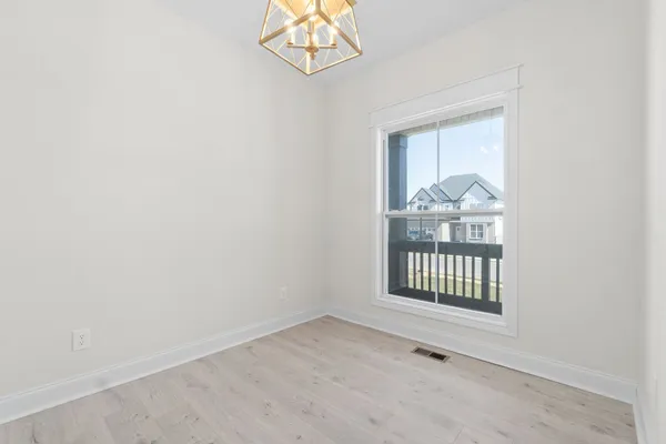 $3,150 | 584 Dexter Drive, Clarksville, TN 37043