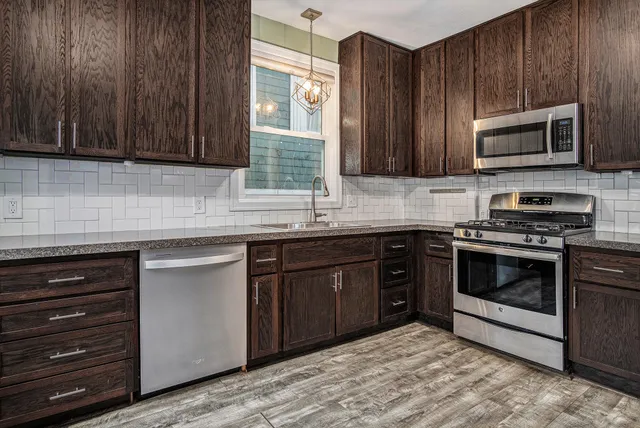 $315,000 | 1030 Benjamin Avenue Southeast, Grand Rapids, MI 49506