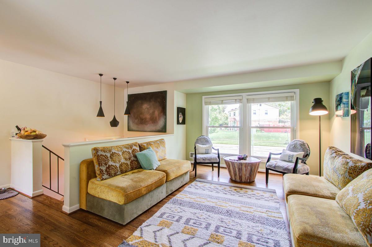 10108 Kohler Road Silver Spring, MD 20902 - Photo 6 of 32