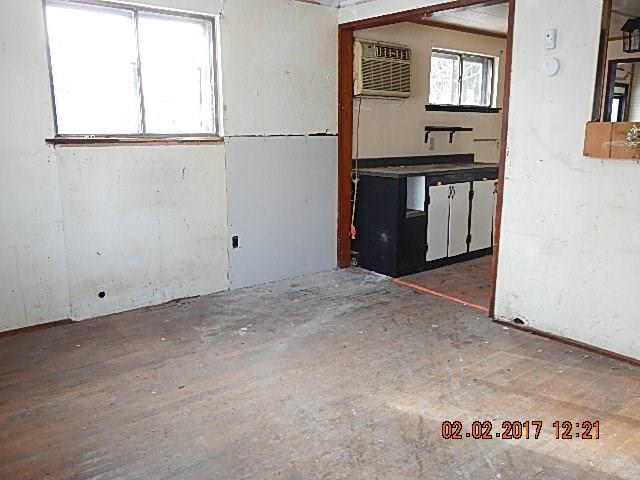 4061 Mapleton Street Jamestown, PA 16134 - Photo 3 of 12 Gallery Image 3