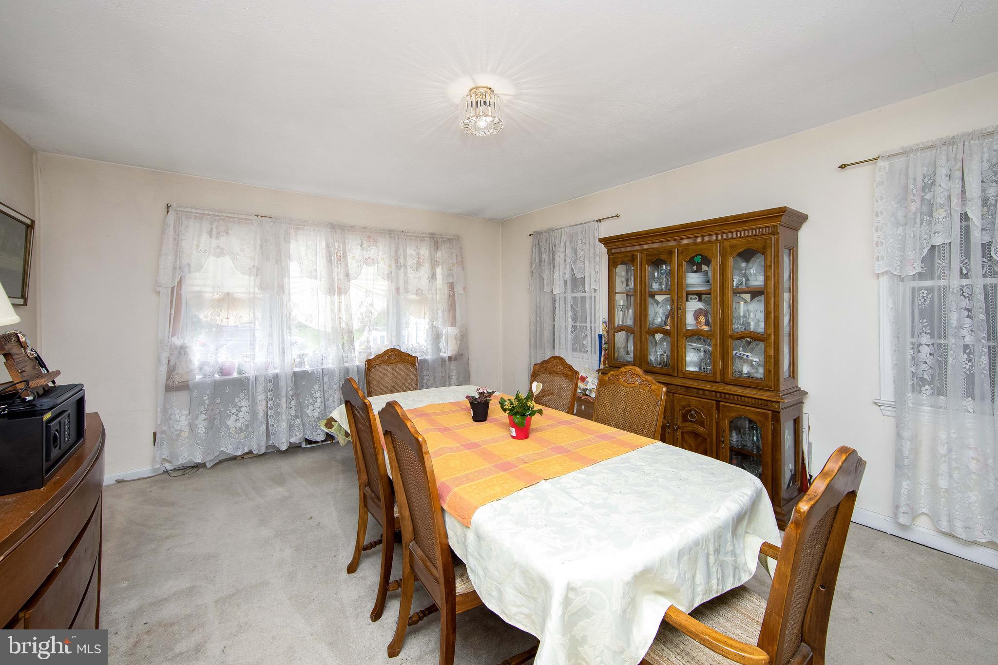 356 3rd Avenue Lindenwold, NJ 08021 - Photo 9 of 21 dining room