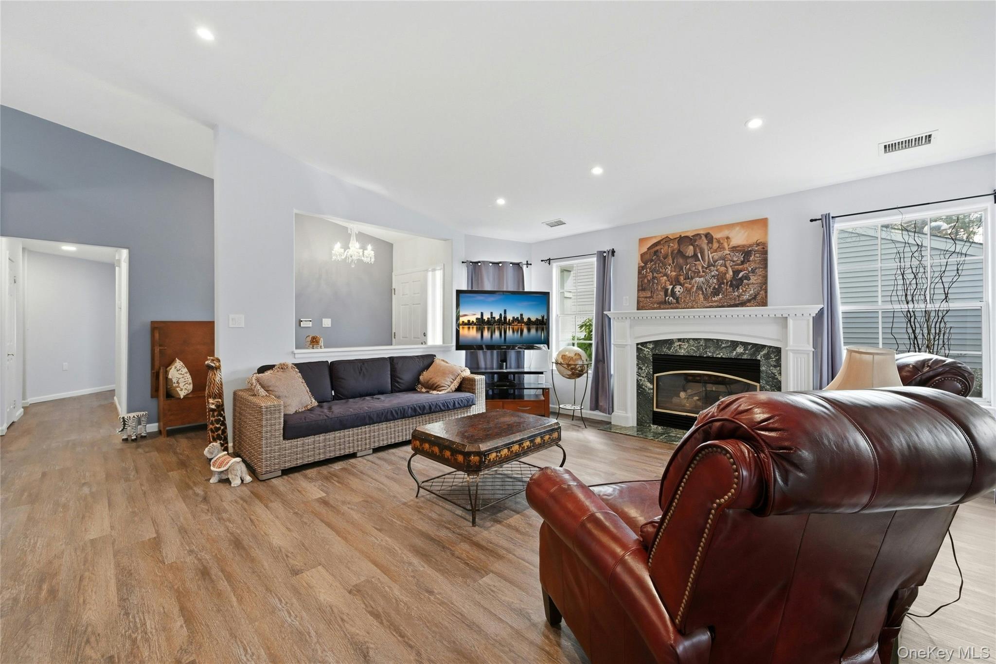 233 Glen Drive, Unit 233 Ridge, NY 11961 - Photo 9 of 32