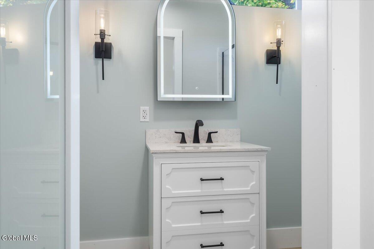 33 James Street Lake George, NY 12845 - Photo 16 of 43 31-IMG_6876