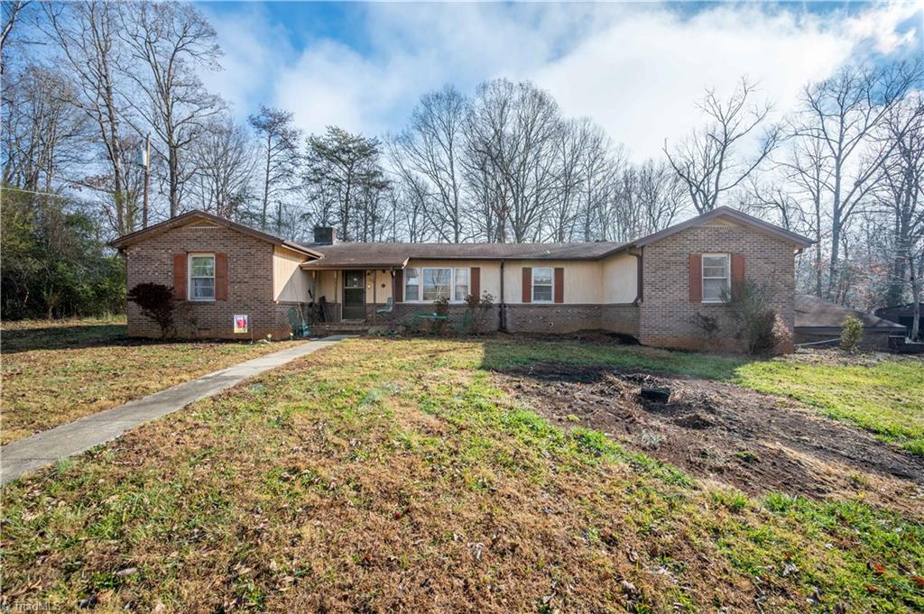 5102 Vogler Road Pfafftown, NC 27040 - Photo 2 of 36 Gallery Image 2