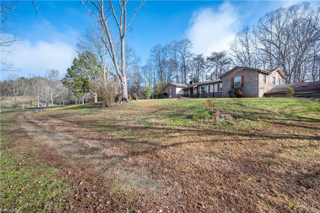 5102 Vogler Road Pfafftown, NC 27040 - Photo 30 of 36 Gallery Image 30