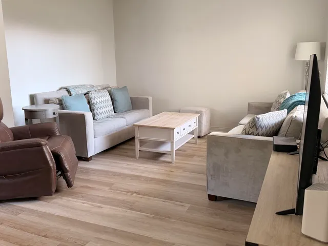 $1,300 | 15036 Ashland Lane, Unit 51, Delray Beach, FL 33484