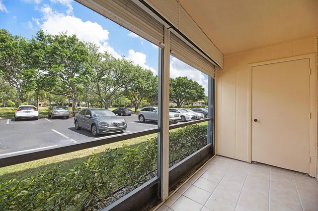 $1,300 | 15036 Ashland Lane, Unit 51, Delray Beach, FL 33484