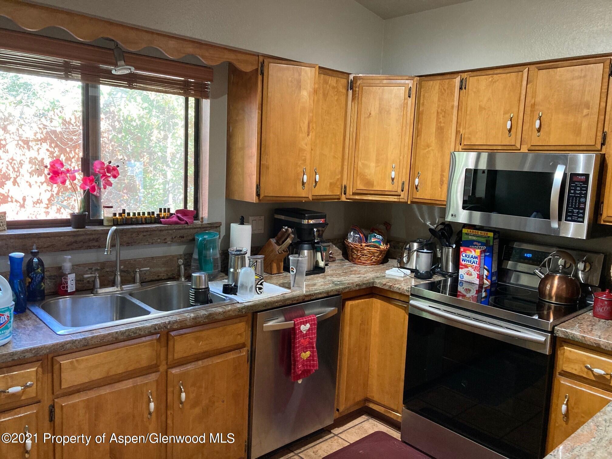 825 Cactus Court Rifle, CO 81650 - Photo 12 of 15 12 kitchen