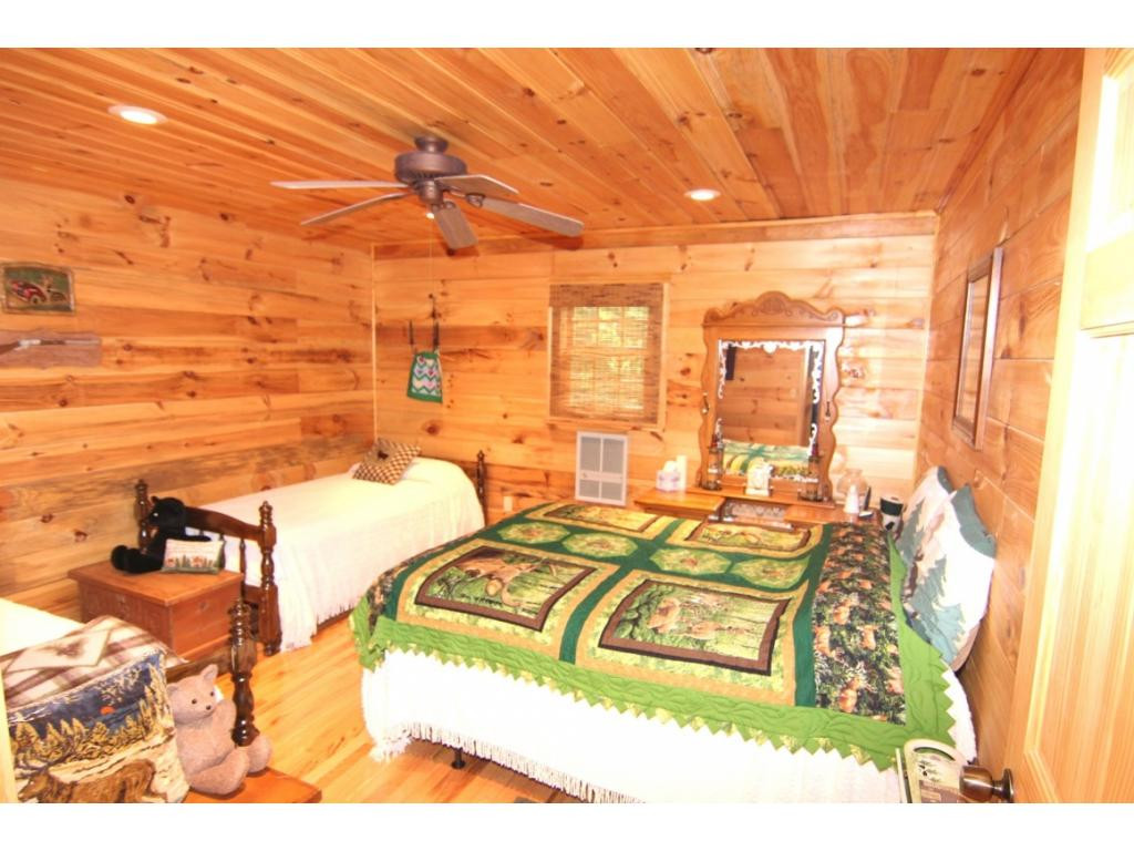 1080 Heaton Branch Road Butler, TN 37640 - Photo 11 of 35 Photo 11