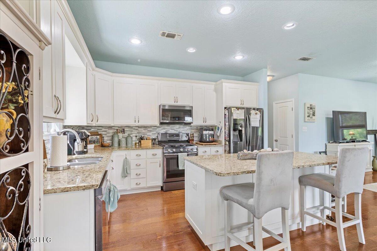 105 Pitcher Point Long Beach, MS 39560 - Photo 8 of 33 08-Kitchen