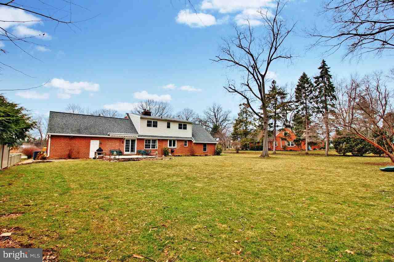 827 McCosh Street Hanover, PA 17331 - Photo 3 of 23 Gallery Image 3
