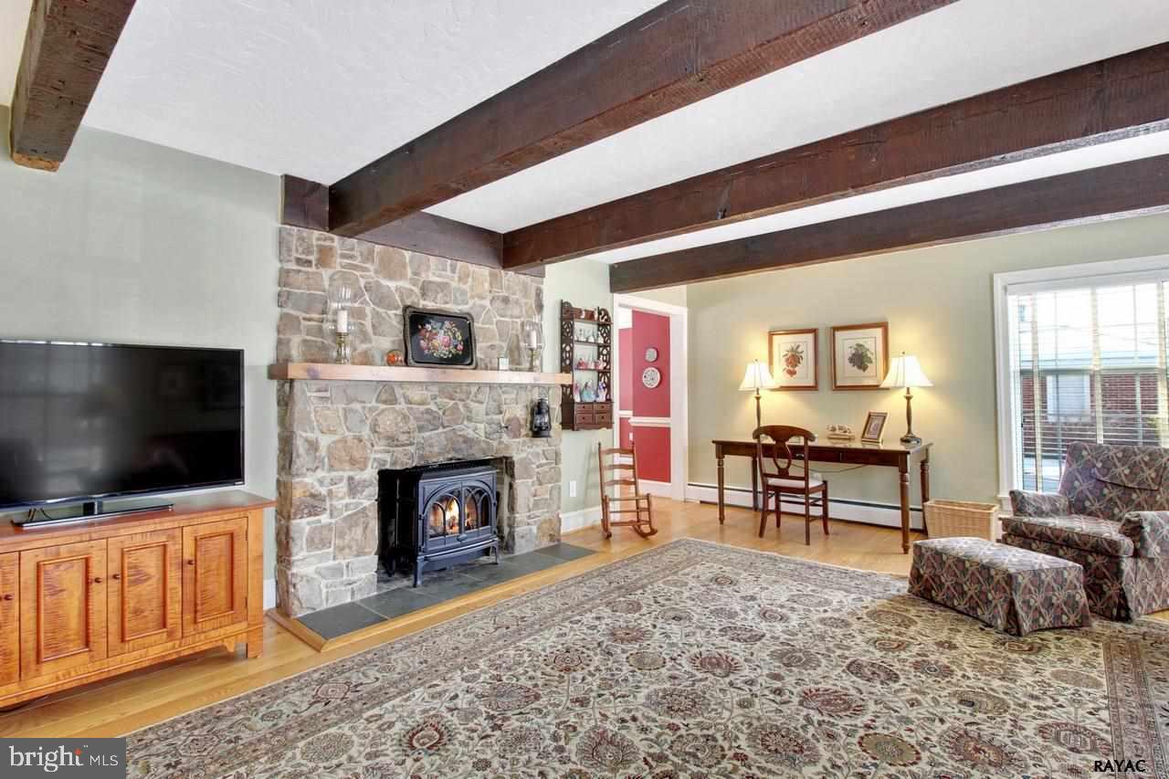 827 McCosh Street Hanover, PA 17331 - Photo 8 of 23 Gallery Image 8