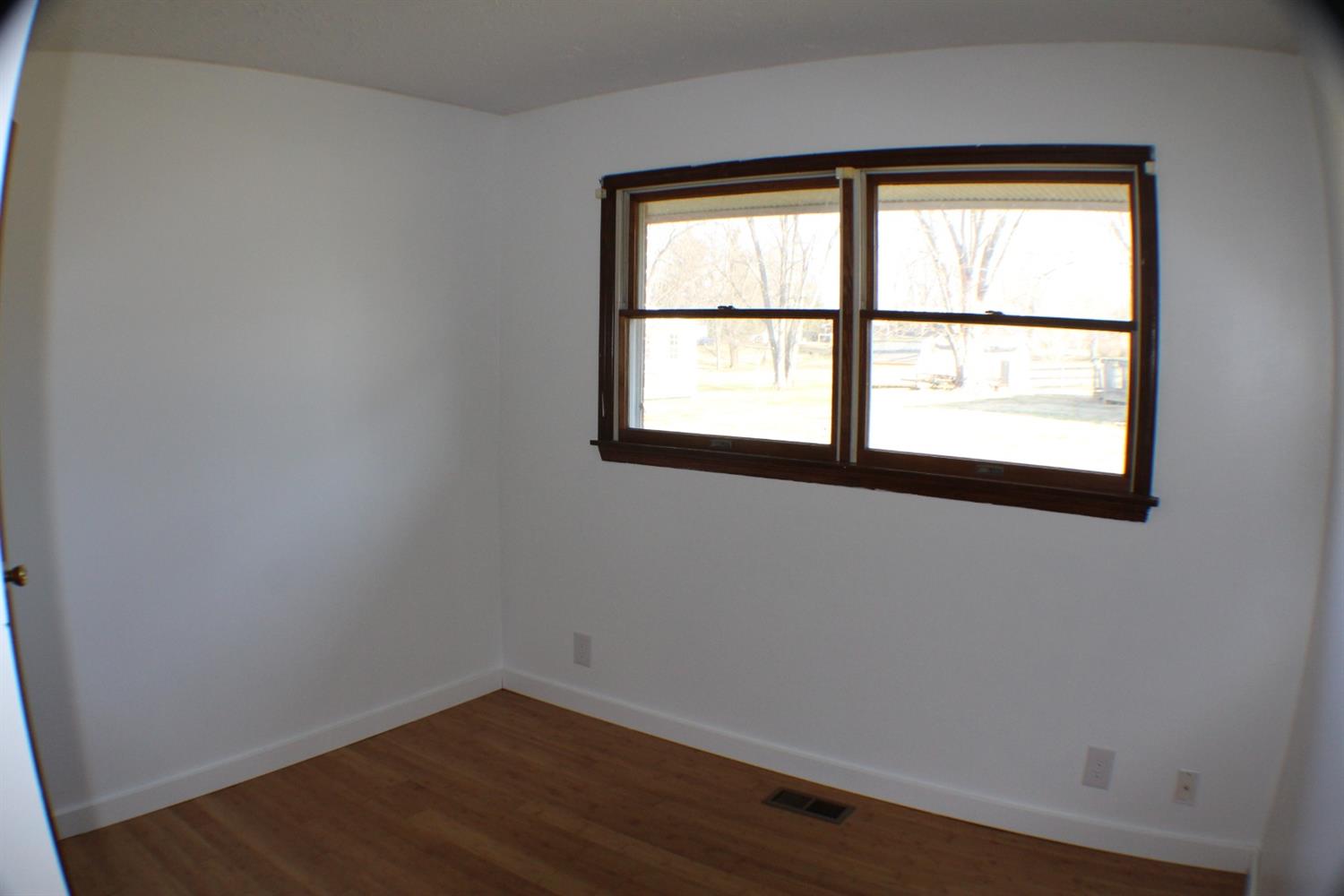 708 5th Street Rising Sun, IN 47040 - Photo 4 of 14