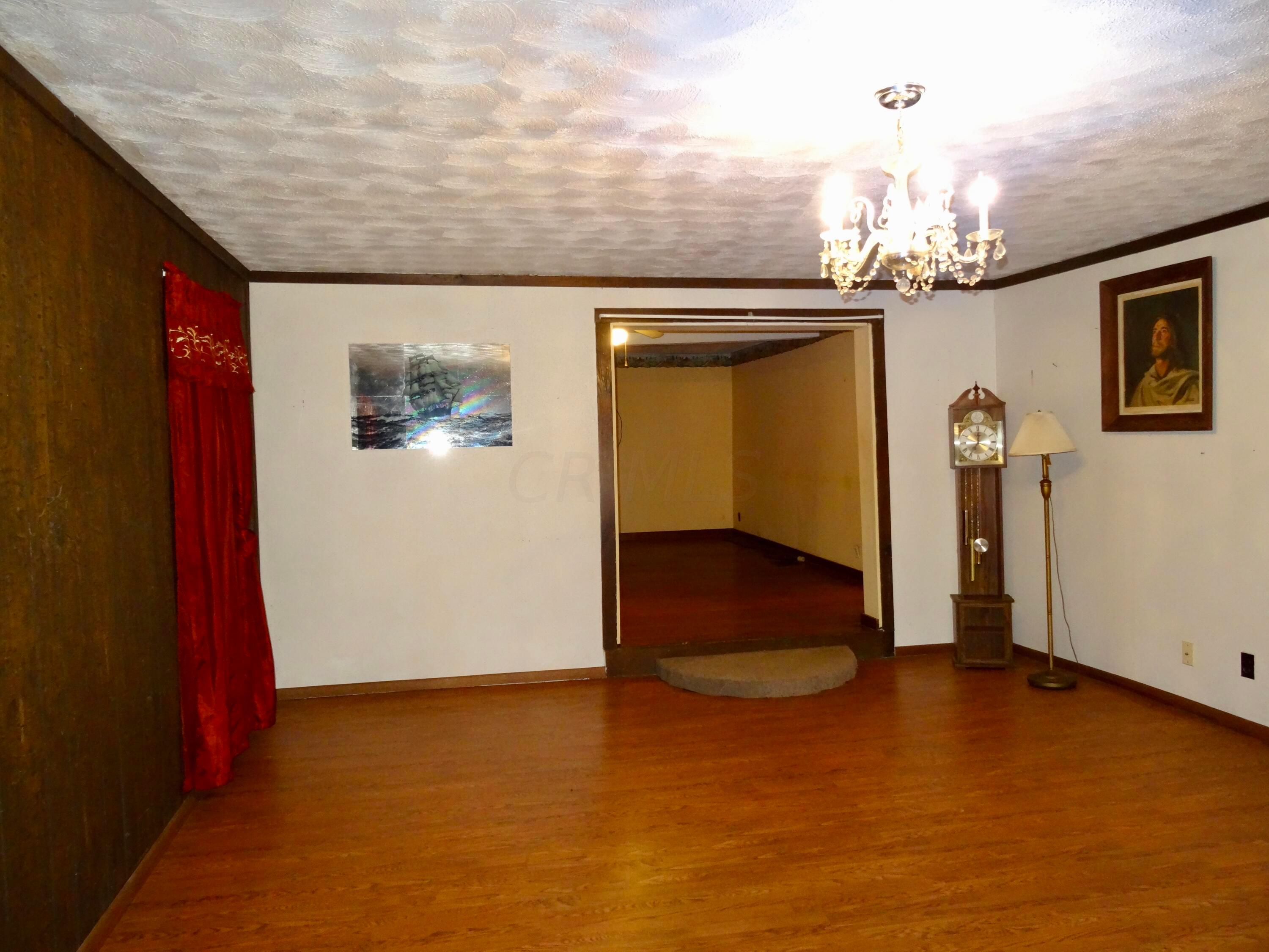 13817 Era Road Mount Sterling, OH 43143 - Photo 17 of 24 large family room